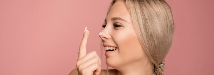 استفاده از مرطوب کننده برای پاکسازی پوست بینی