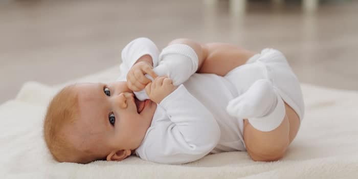 محصول بهداشتی برای درمان سوختگی پای نوزاد