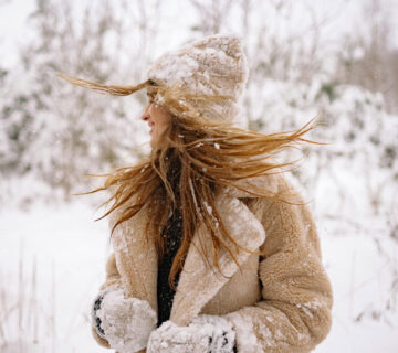 دلایل افزایش ریزش مو در زمستان