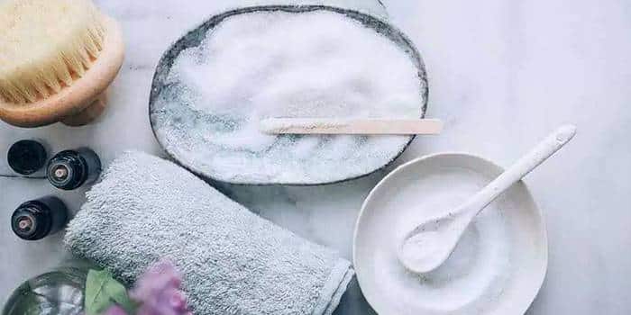 مضرات جوش شیرین برای پوست