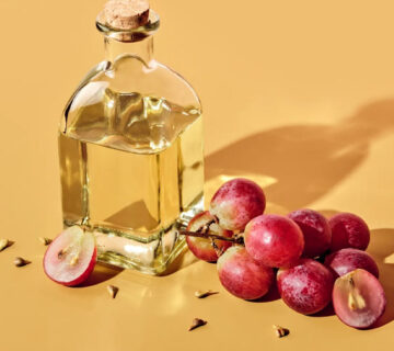 خواص روغن هسته انگور برای پوست و مو