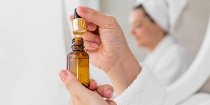 نحوه استفاده از روغن صورت